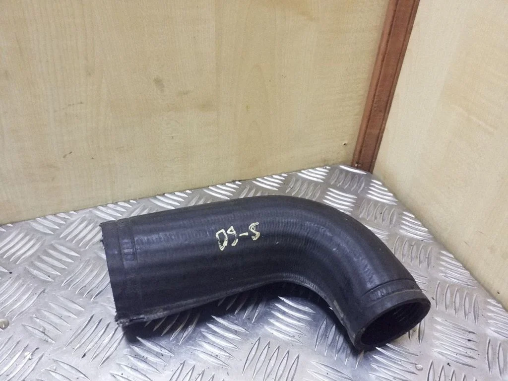 Intercooler hose/pipe