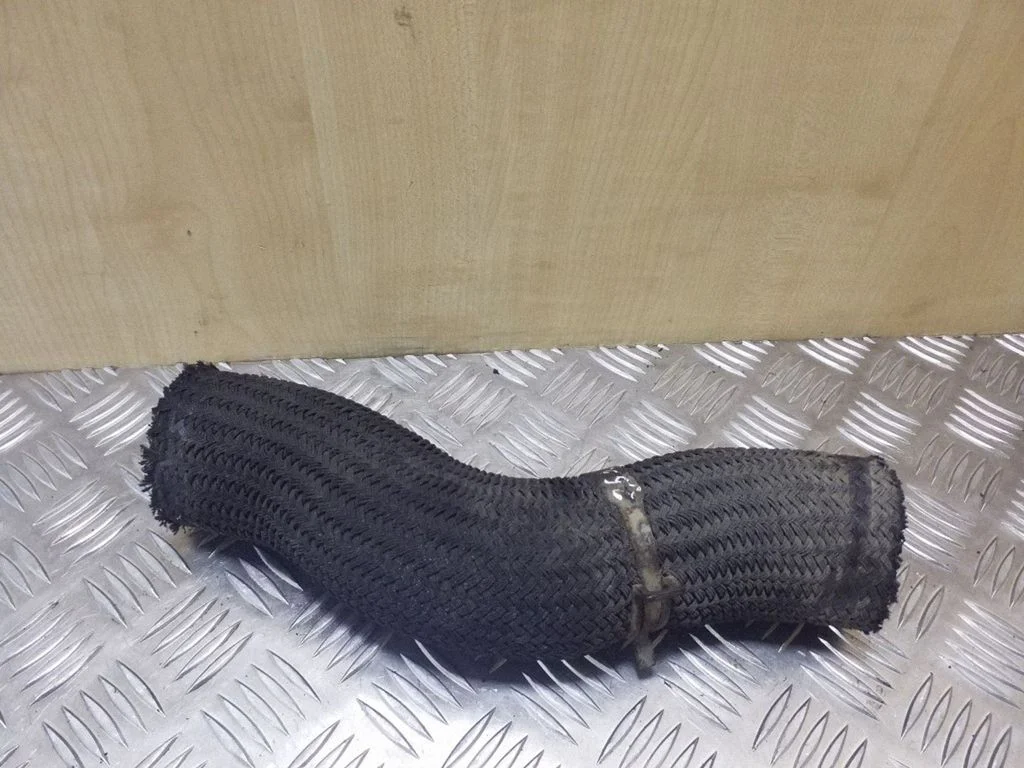 Intercooler hose/pipe