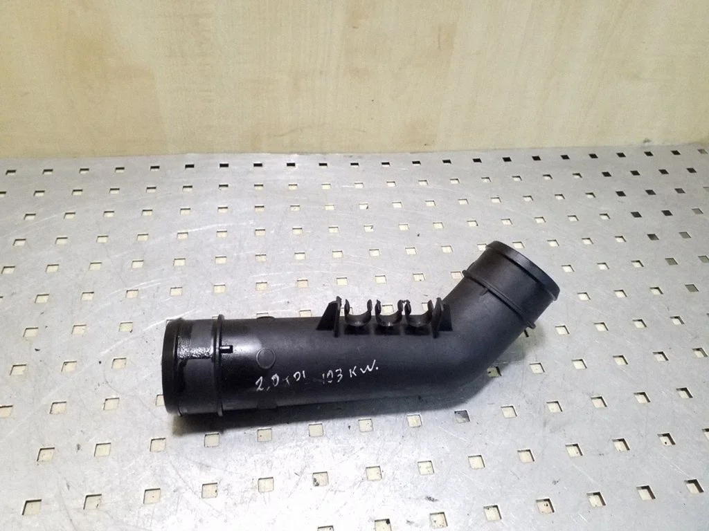 Intercooler hose/pipe 3C0145770B