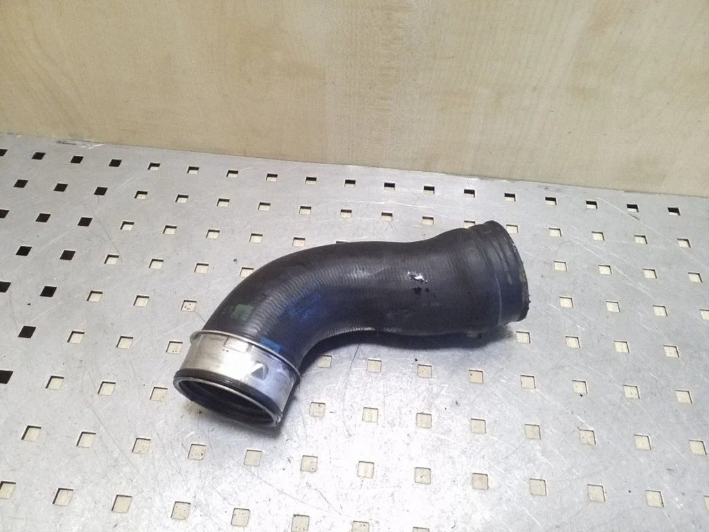Intercooler hose/pipe 3C0145838B