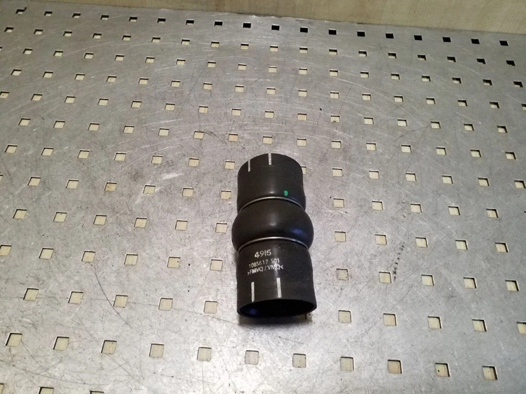 Intercooler hose/pipe