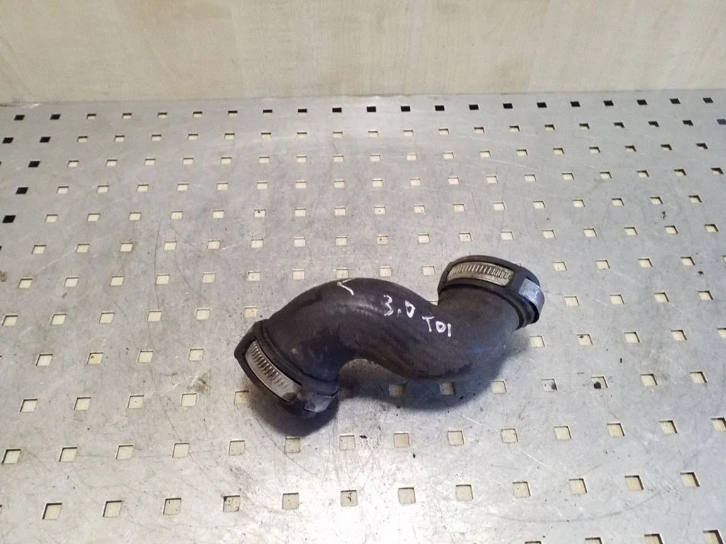 Interkūlerio žarna (-os)/ vamzdelis (-iai)