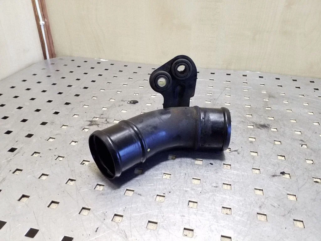 Intercooler hose/pipe