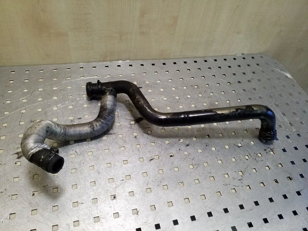 Intercooler hose/pipe