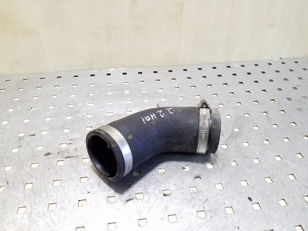 Intercooler hose/pipe