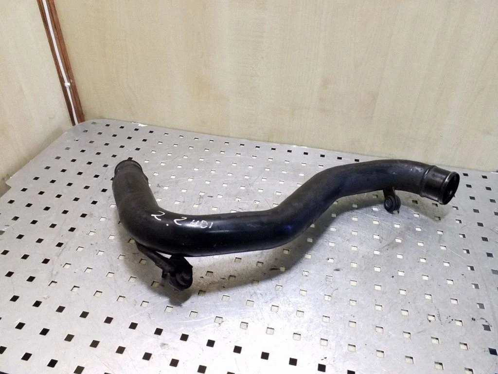 Intercooler hose/pipe