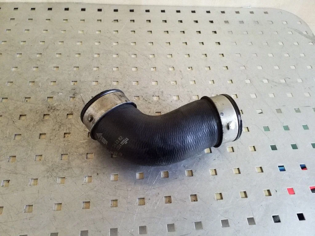 Intercooler hose/pipe A2115282382