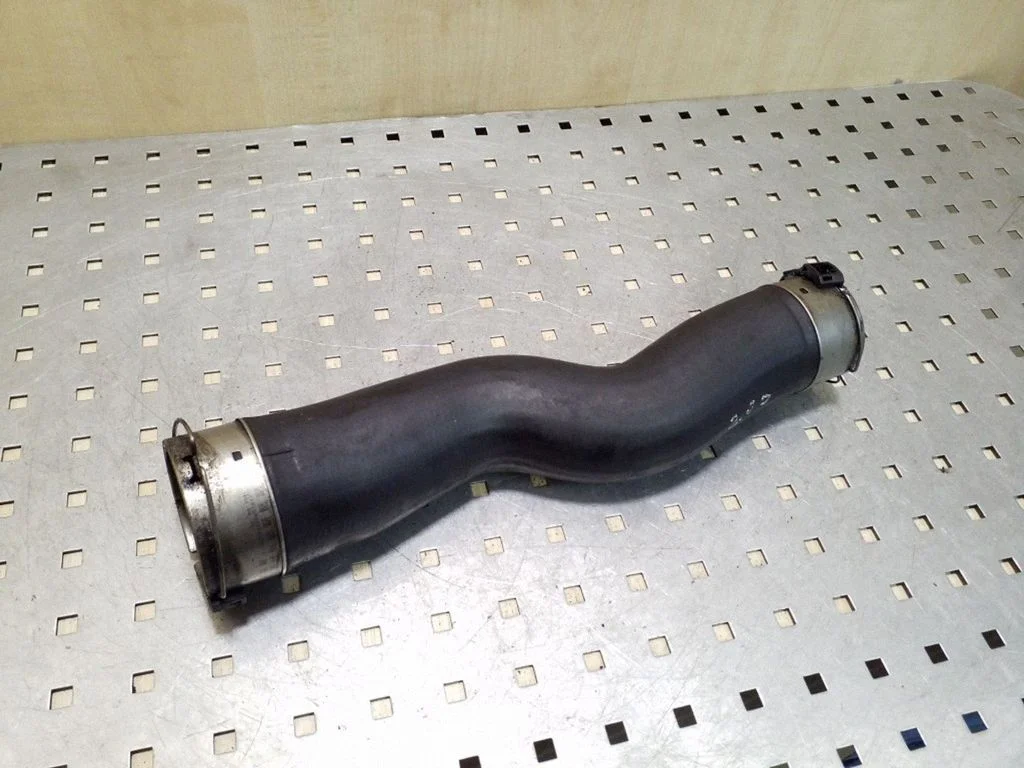 Intercooler hose/pipe