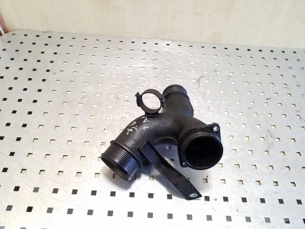 Wąż / rura intercoolera 7L6145770G
