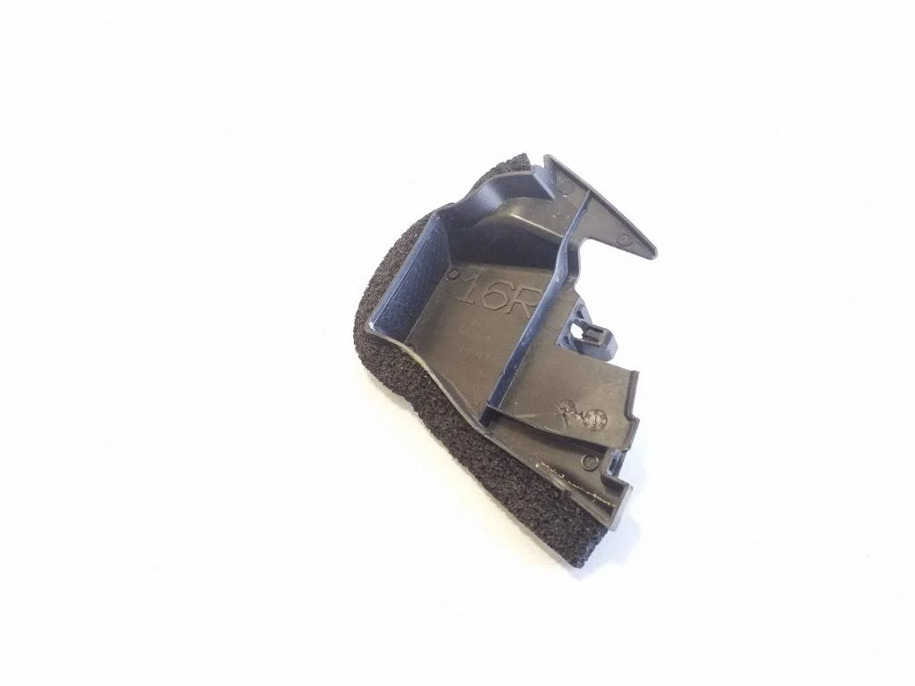Intercooler air guide/duct channel 165620T040