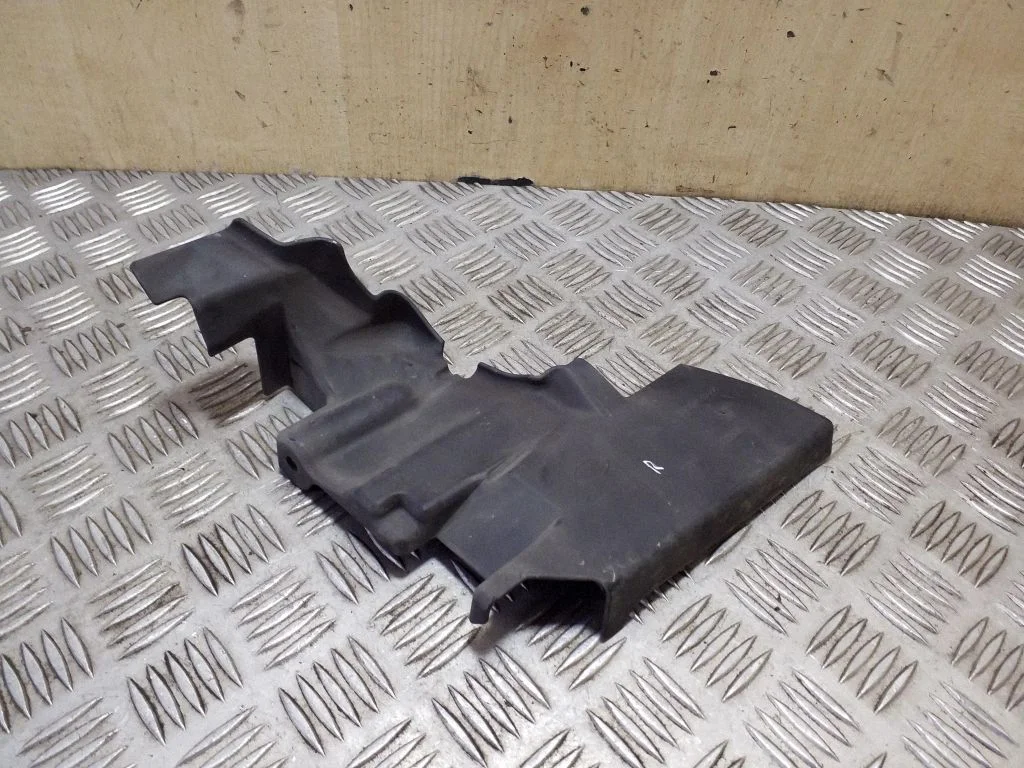 Intercooler air guide/duct channel DK628310AA