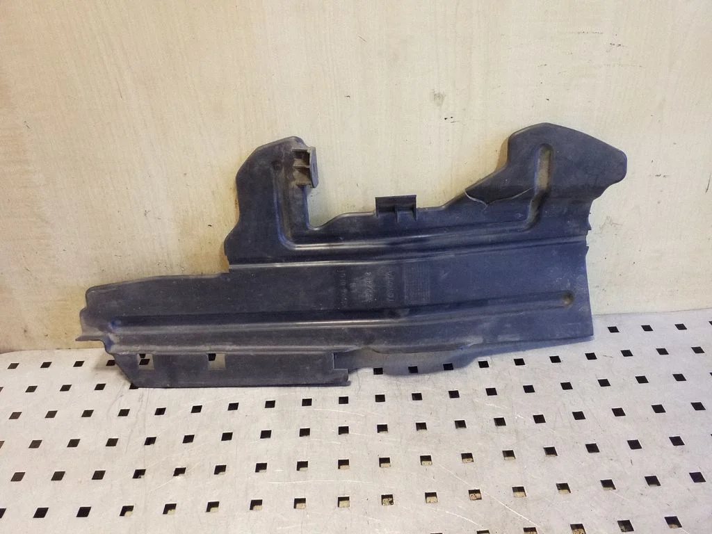 Intercooler air guide/duct channel 532860F010