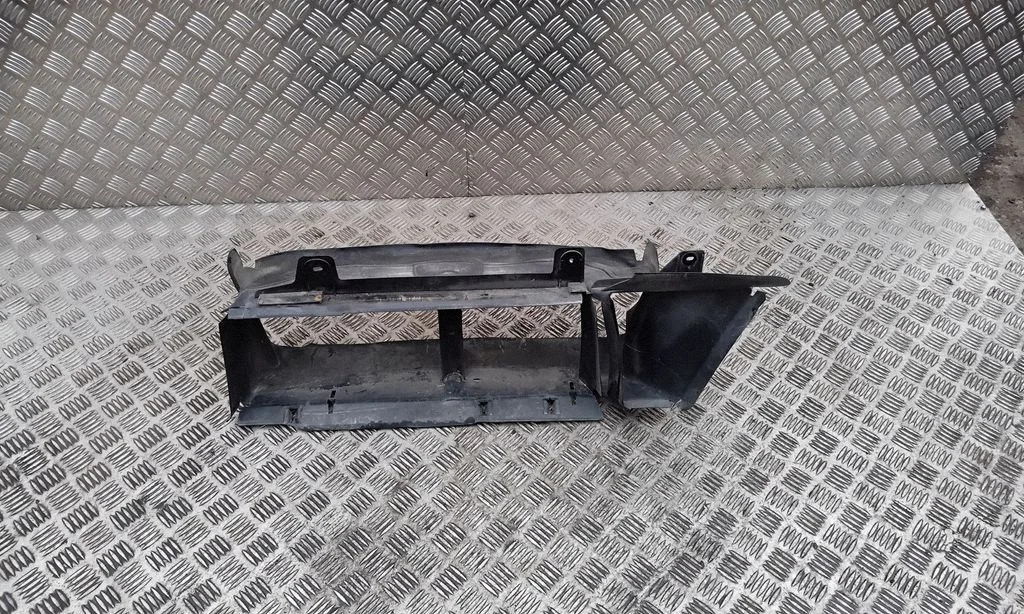 Intercooler air guide/duct channel – Ford Focus (2010-2017)