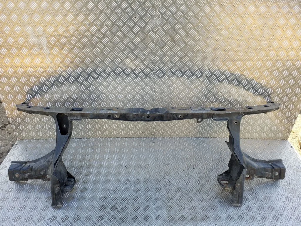 Radiator support slam panel L7H000043F