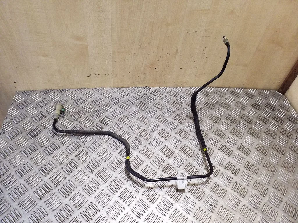 Gearbox oil cooler pipe/hose 55270600