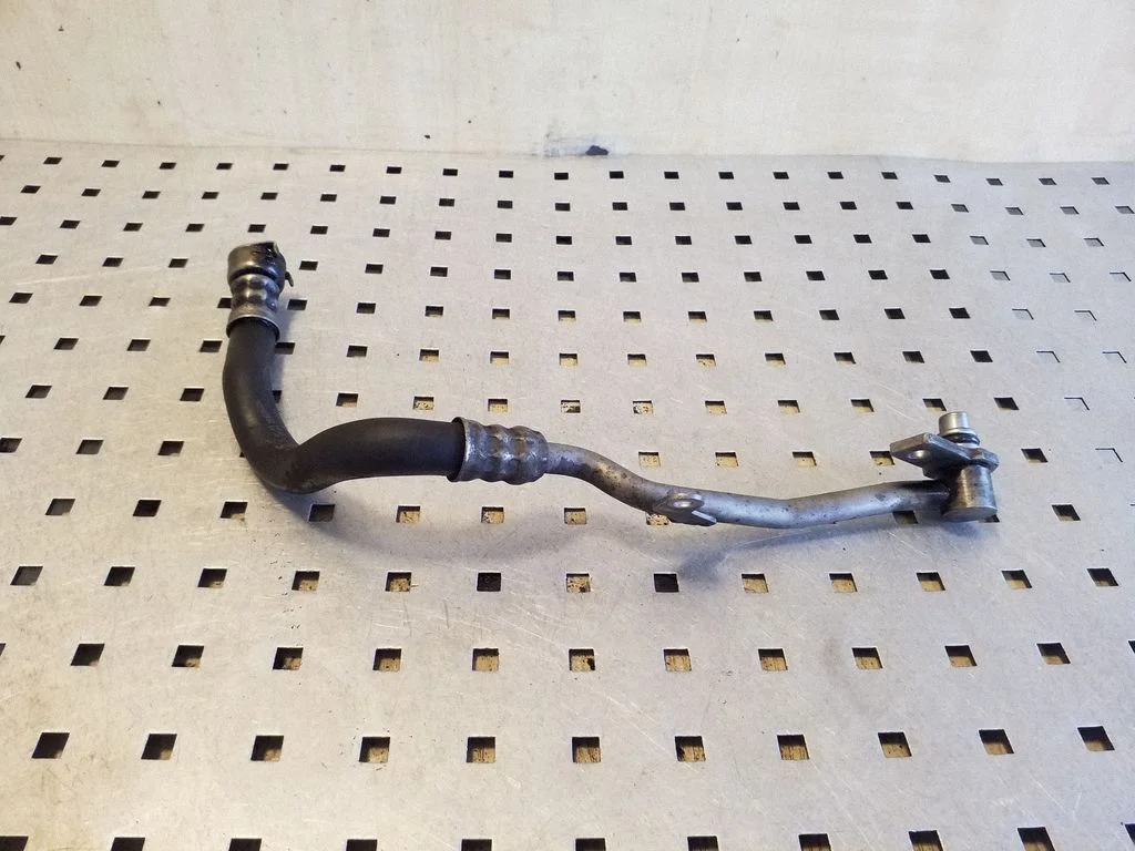 Gearbox oil cooler pipe/hose 4H0317818H – Audi A8 S8 D4 4H (2010-2016)