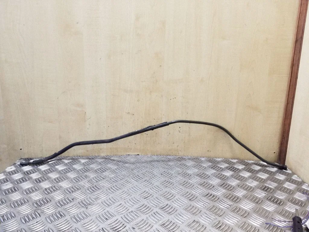 Gearbox oil cooler pipe/hose