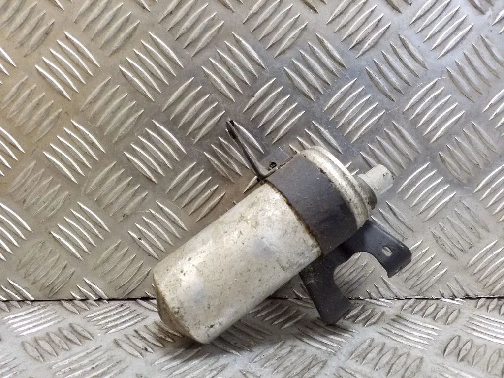 Air conditioning (A/C) air dryer – Subaru Legacy (1990-1998)
