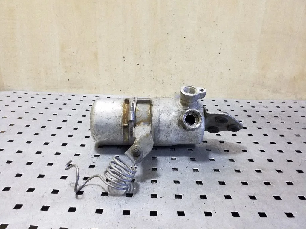 Air conditioning (A/C) air dryer