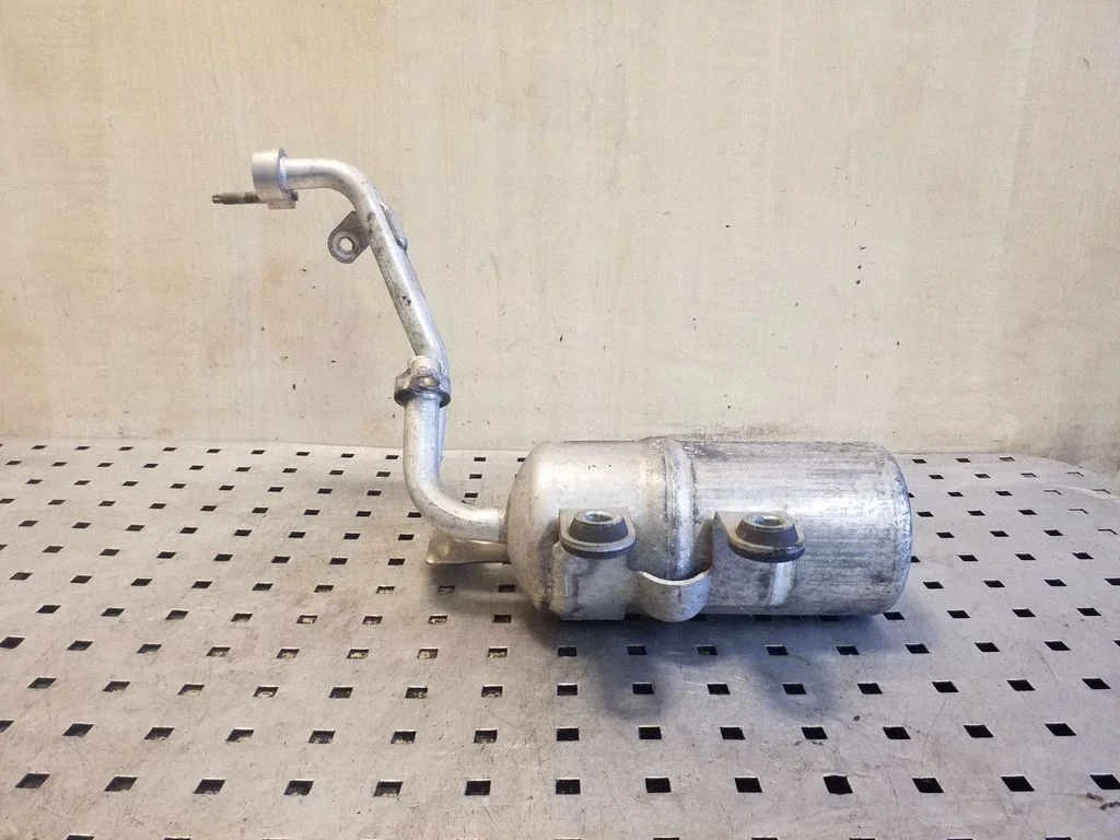 Air conditioning (A/C) air dryer