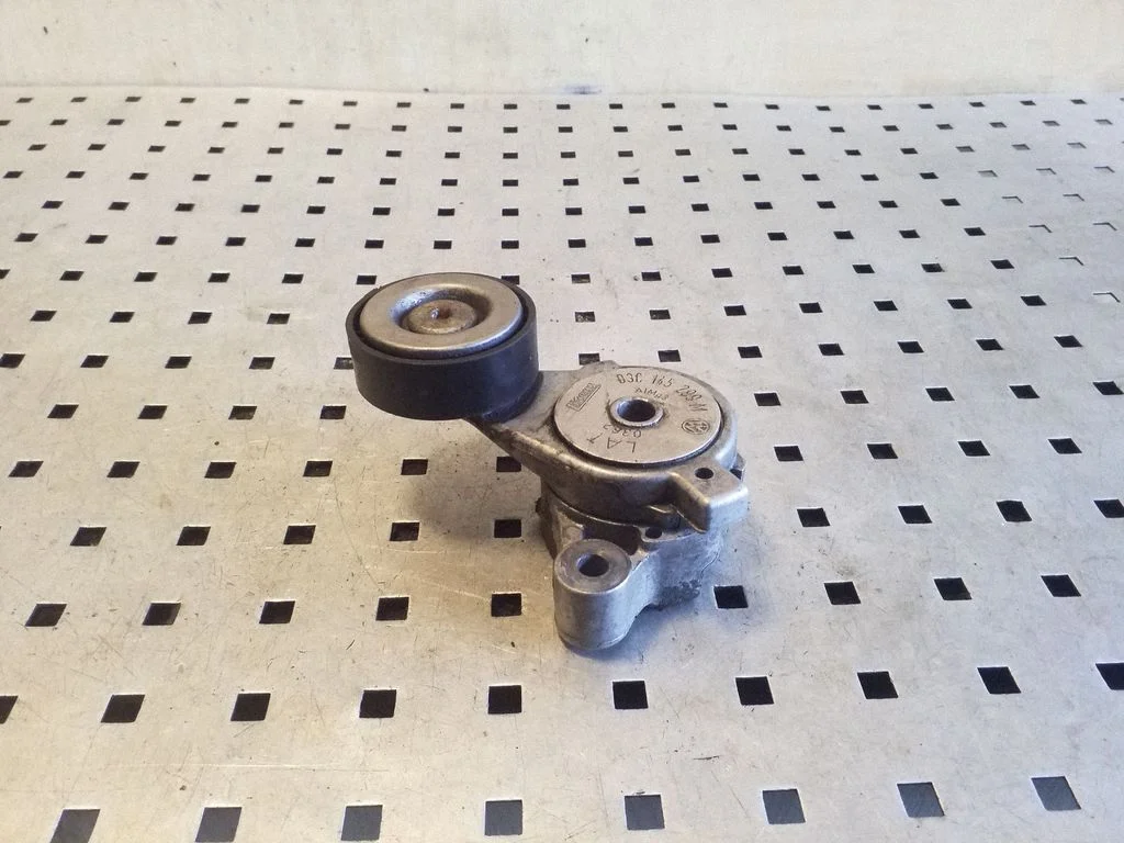Generator/alternator belt tensioner – Volkswagen Eos (2006-2010)