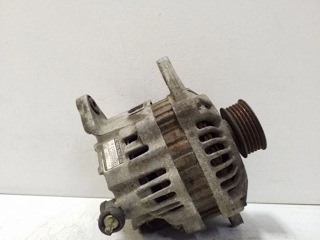 Generator/alternator 23700AA220