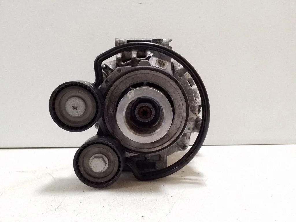 Generator/alternator 06L903018G