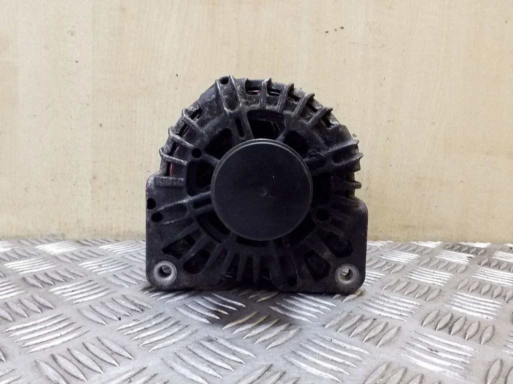 Generator/alternator TG15C146