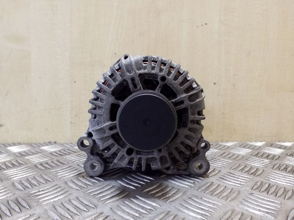 Generaator 06F903023C