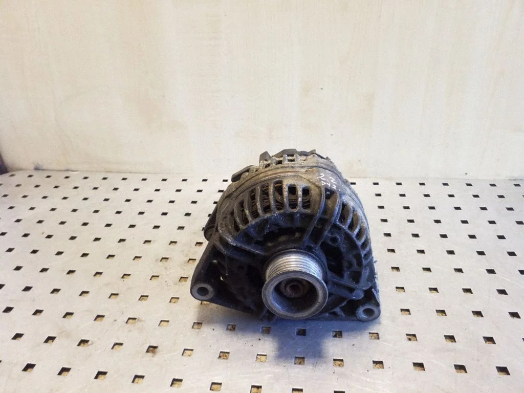 Generator/alternator – Opel Signum (2003-2008)