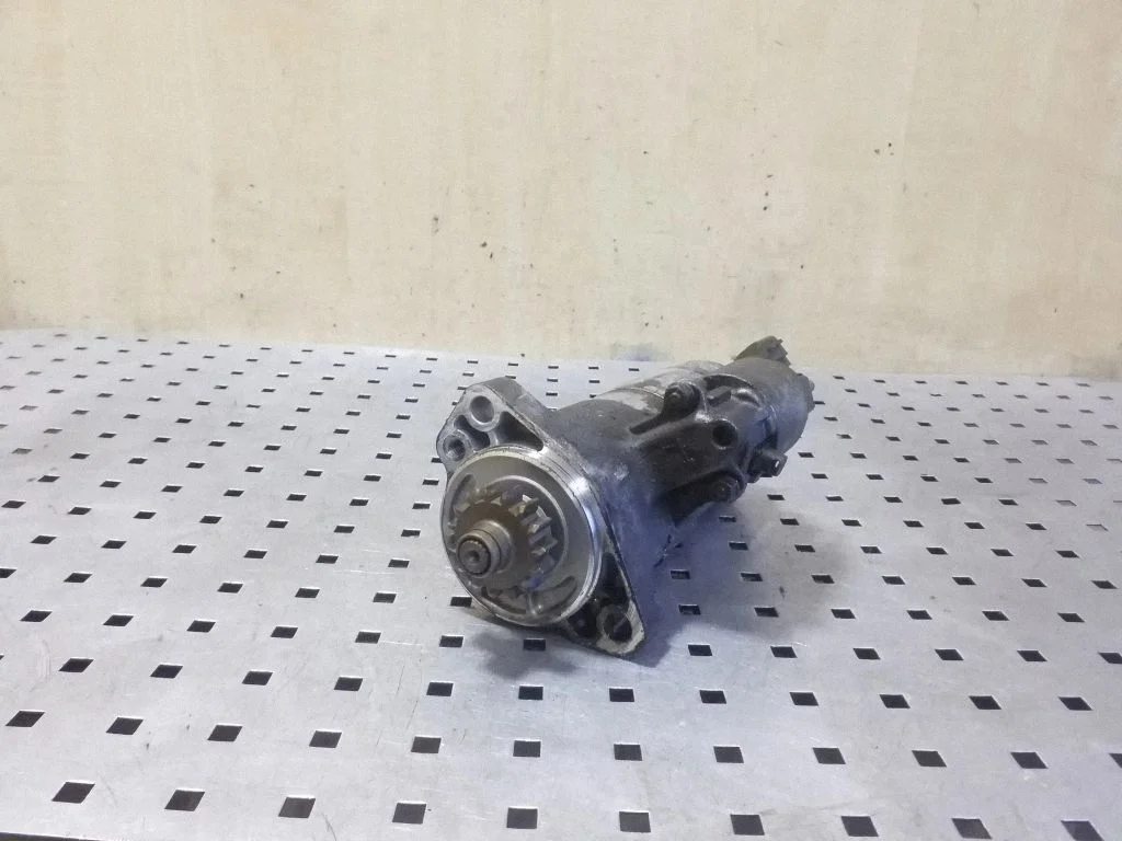 Starter motor 059911024K