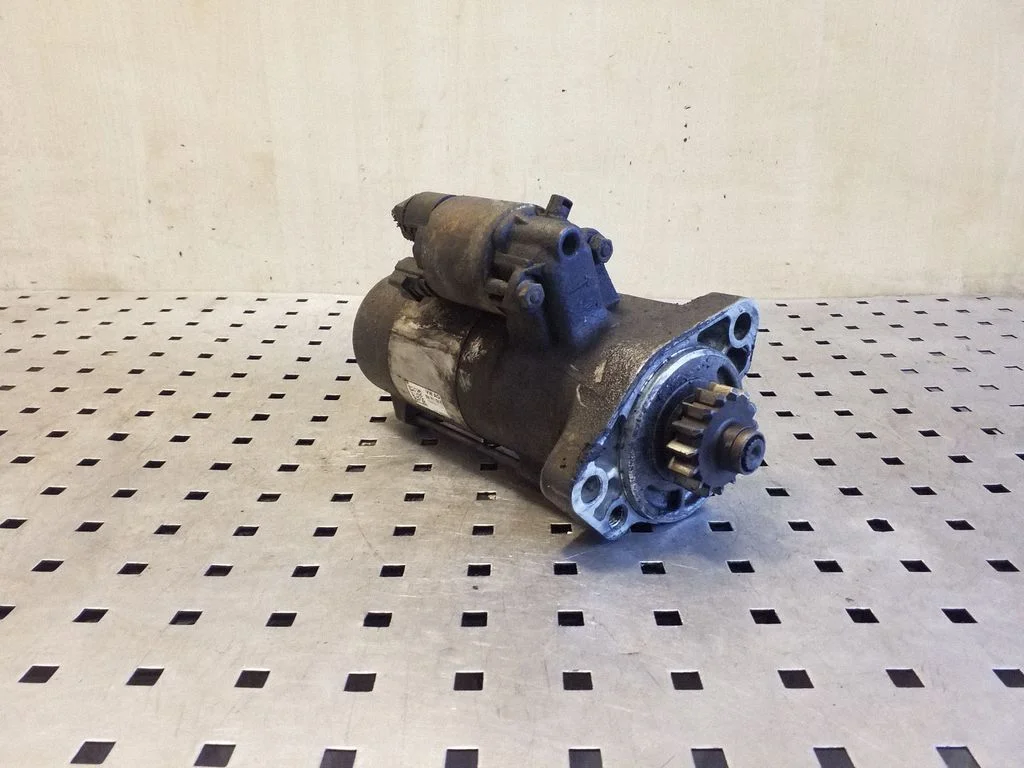 Starter motor 059911024K