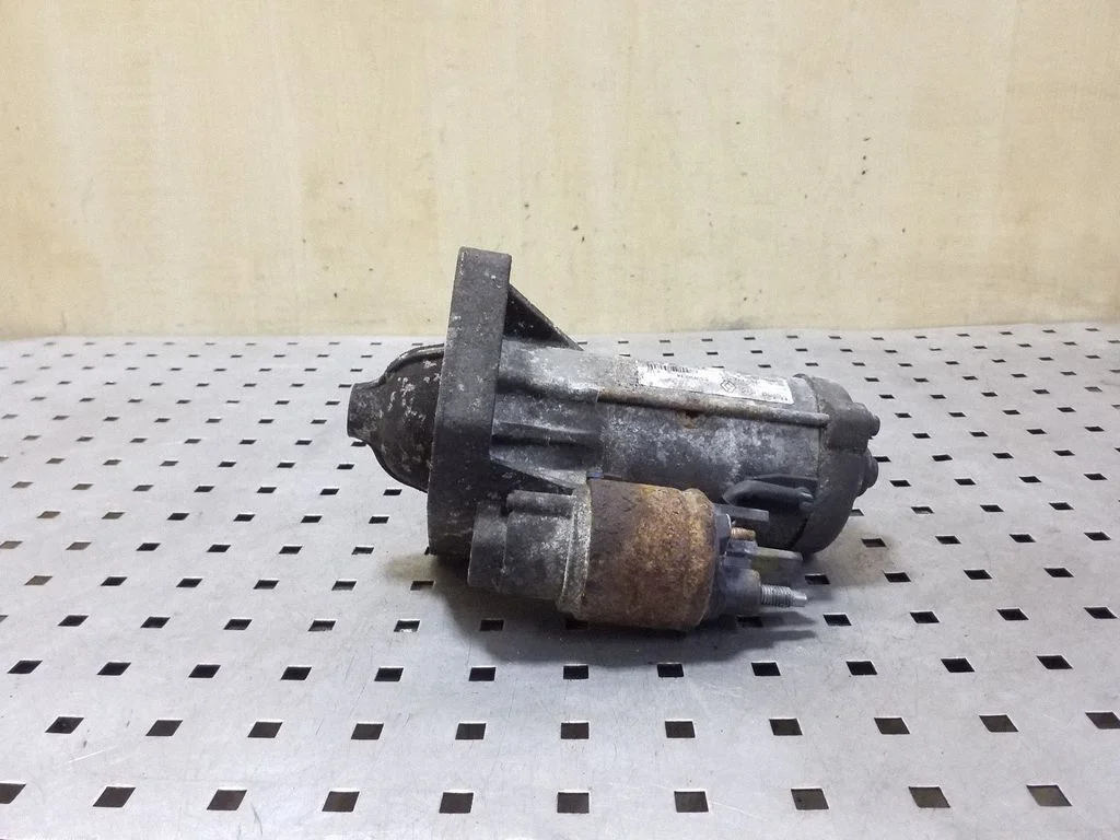 Starter motor 233000106R