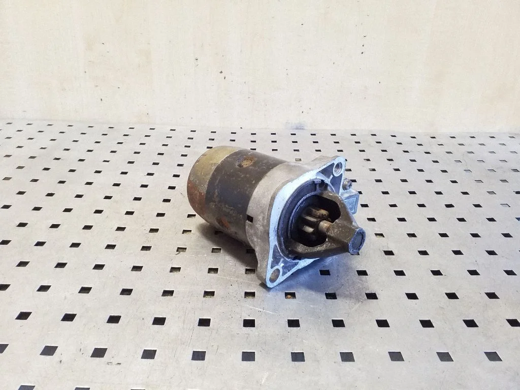 Starter M3T38882