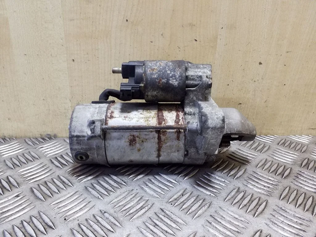 Starter motor 281000R010