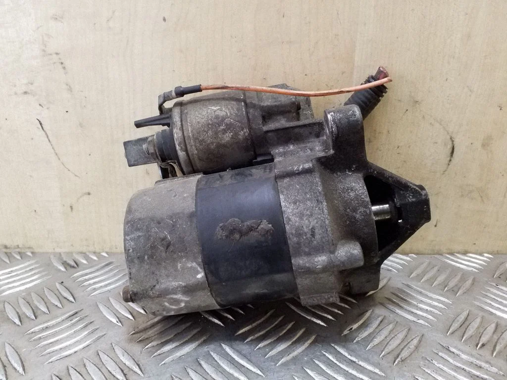 Starter motor 8200266777A