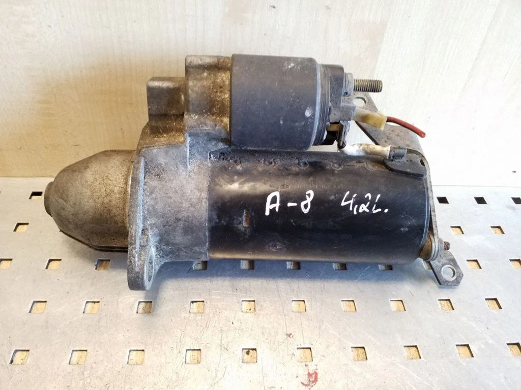 Starter motor 077911023E – Audi A8 S8 D2 4D (1994-2002)