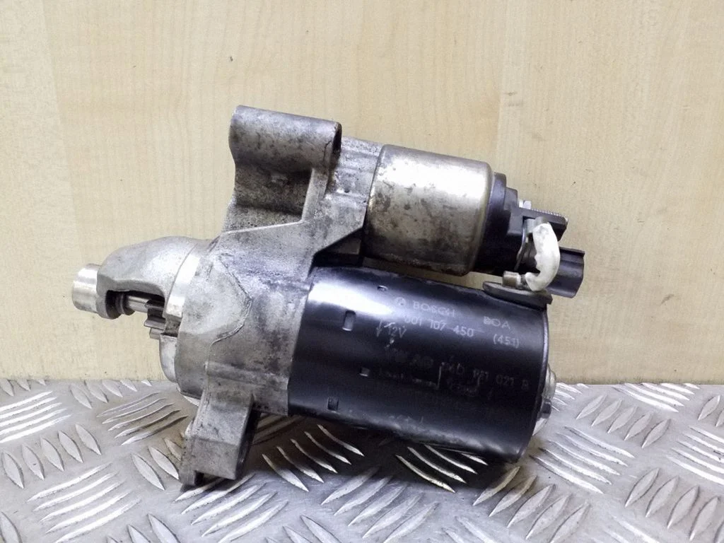 Starter motor 06D911021B