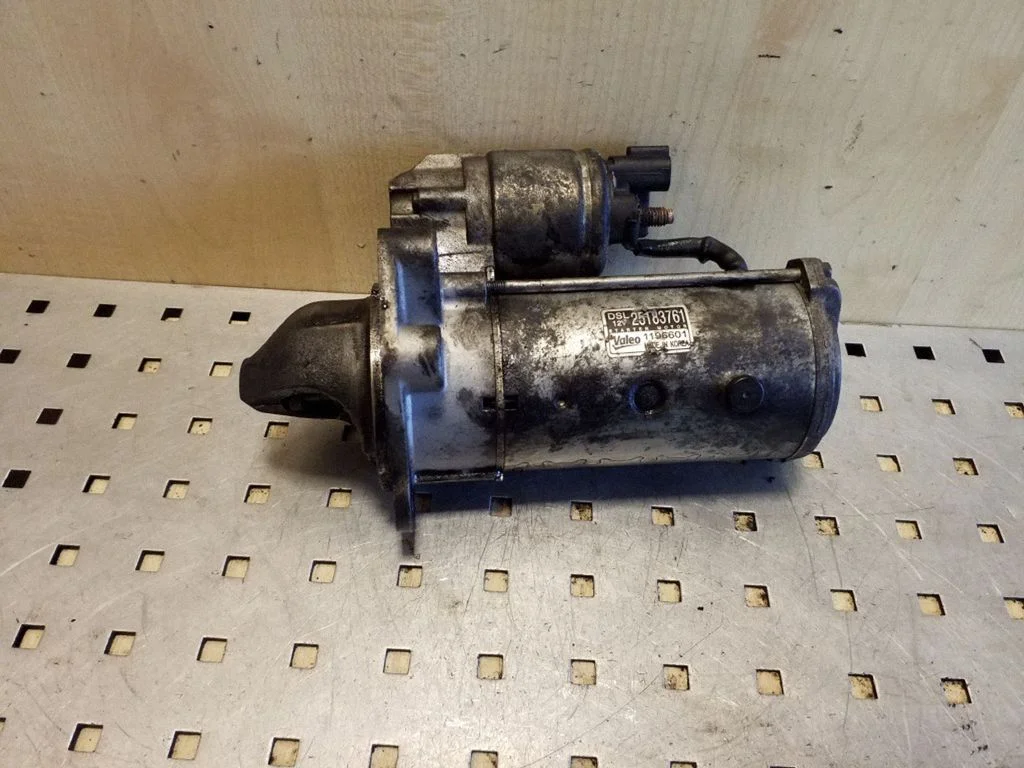 Starter motor 25183761