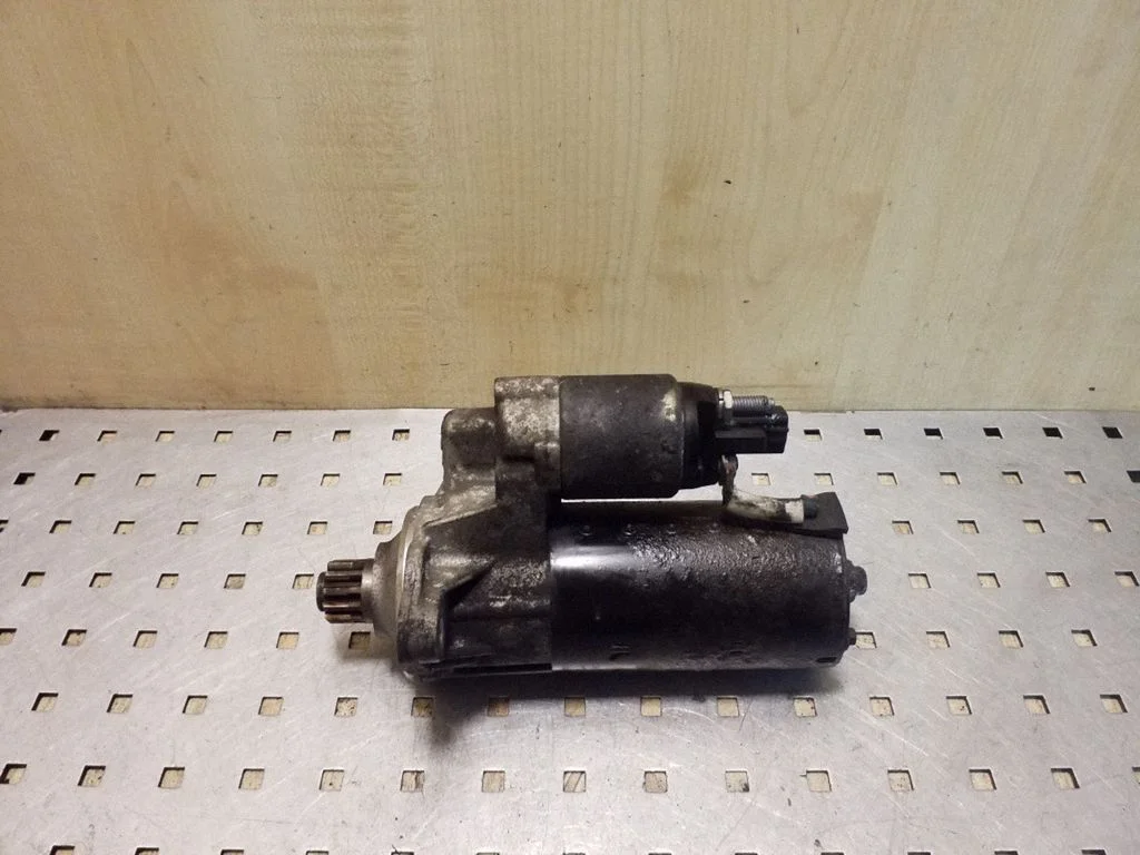 Starter motor 02E911023L
