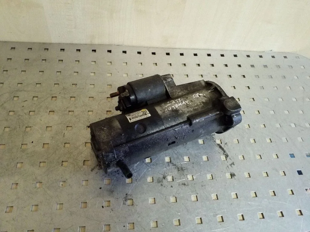 Starter motor – Mitsubishi Pajero Sport I (1996-2008)
