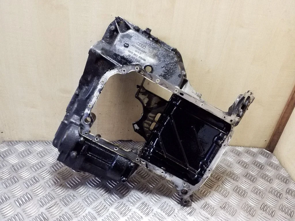 Oil sump 059103603M