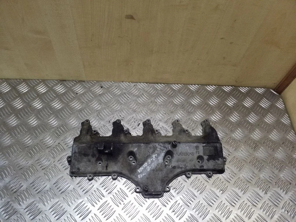 Rocker cam cover 08692397