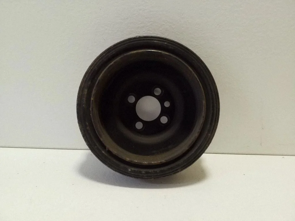 Crankshaft pulley 038105243M
