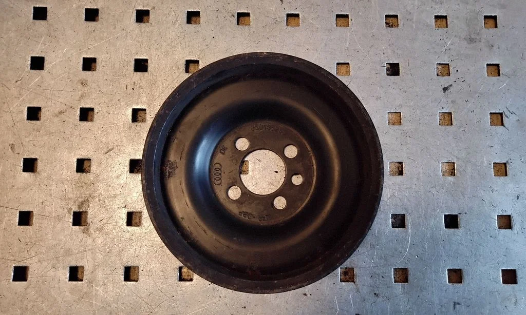 Crankshaft pulley 050105255