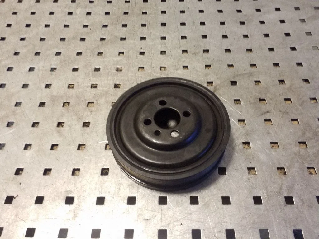 Väntvõlli rihmaratas 03G105243