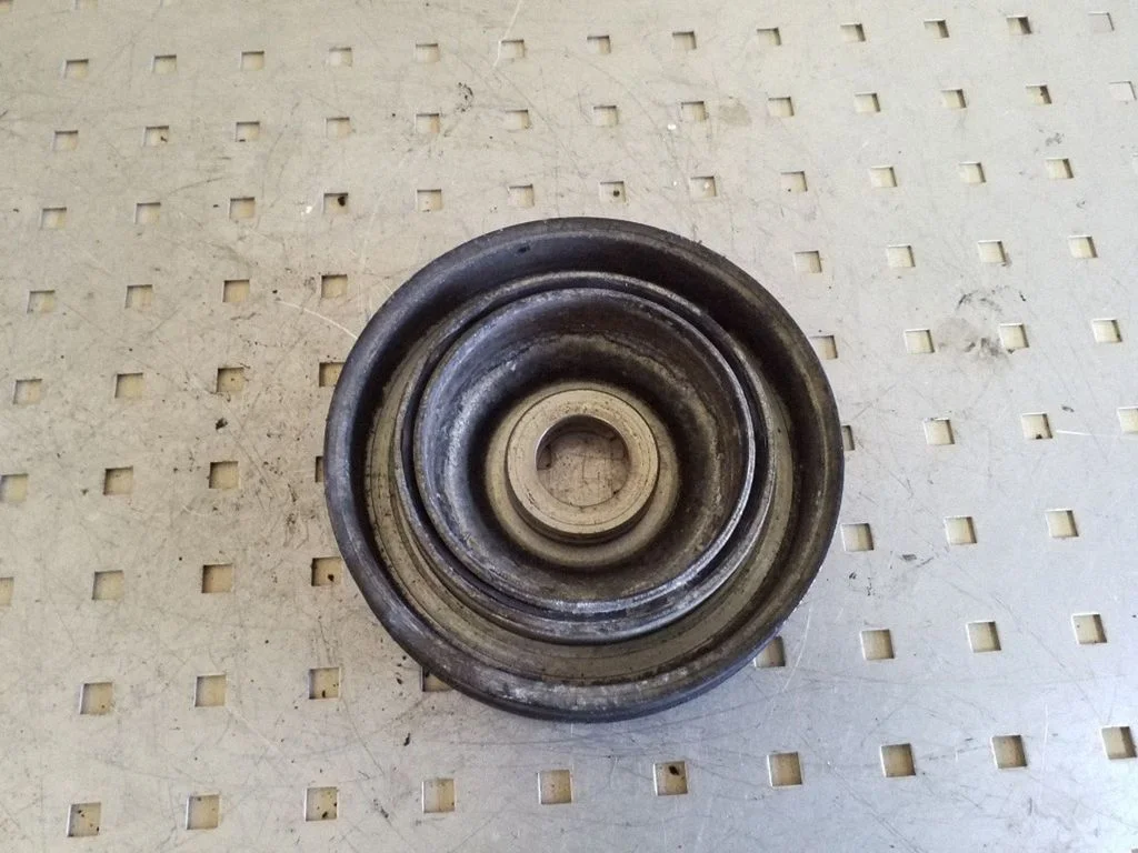 Crankshaft pulley 9681640880