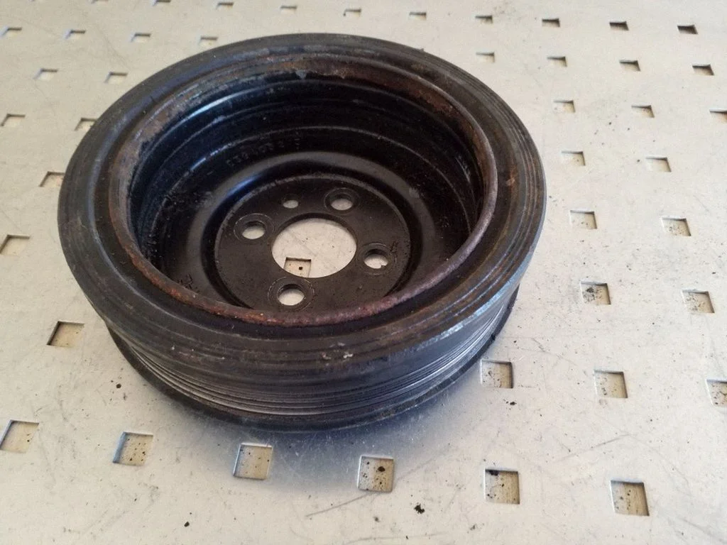 Crankshaft pulley 03G105243