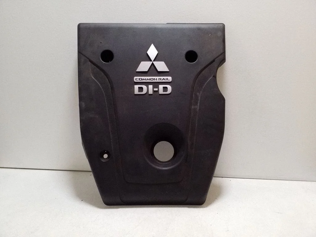 Engine cover (trim)
