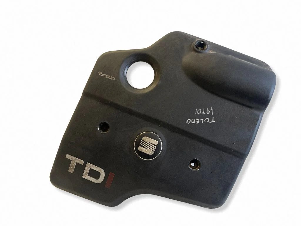 Engine cover (trim) – Seat Toledo I (1L) (1991-1999)